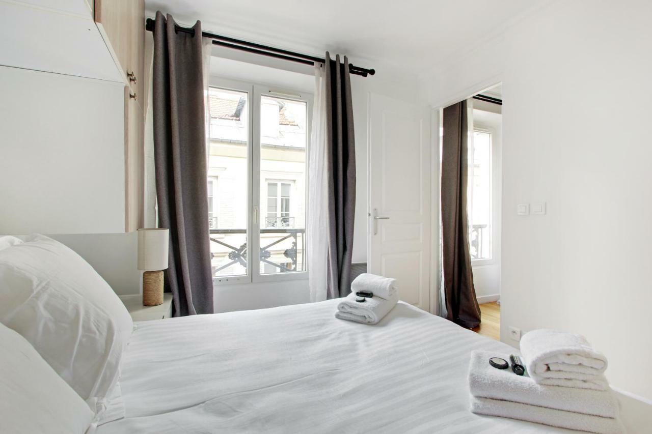 Pick A Flat'S Apartments In Batignolles - Rue Biot Париж Экстерьер фото